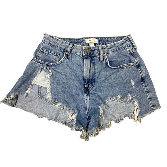 Forever 21 Women's Blue Distressed Denim Cutoff Shorts Size 27 Casual - Picture 1 of 10